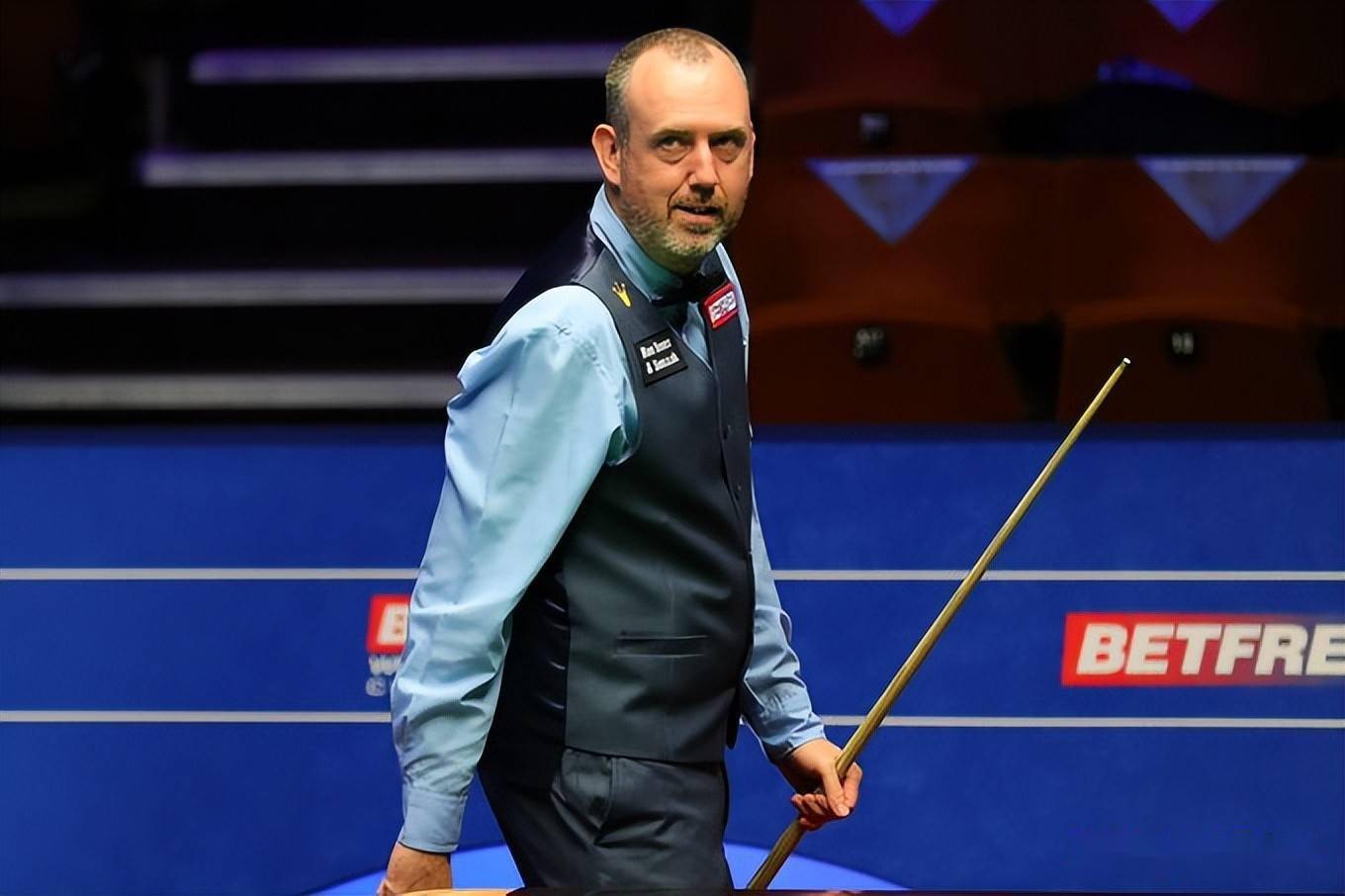 了他个人的 了他个人的