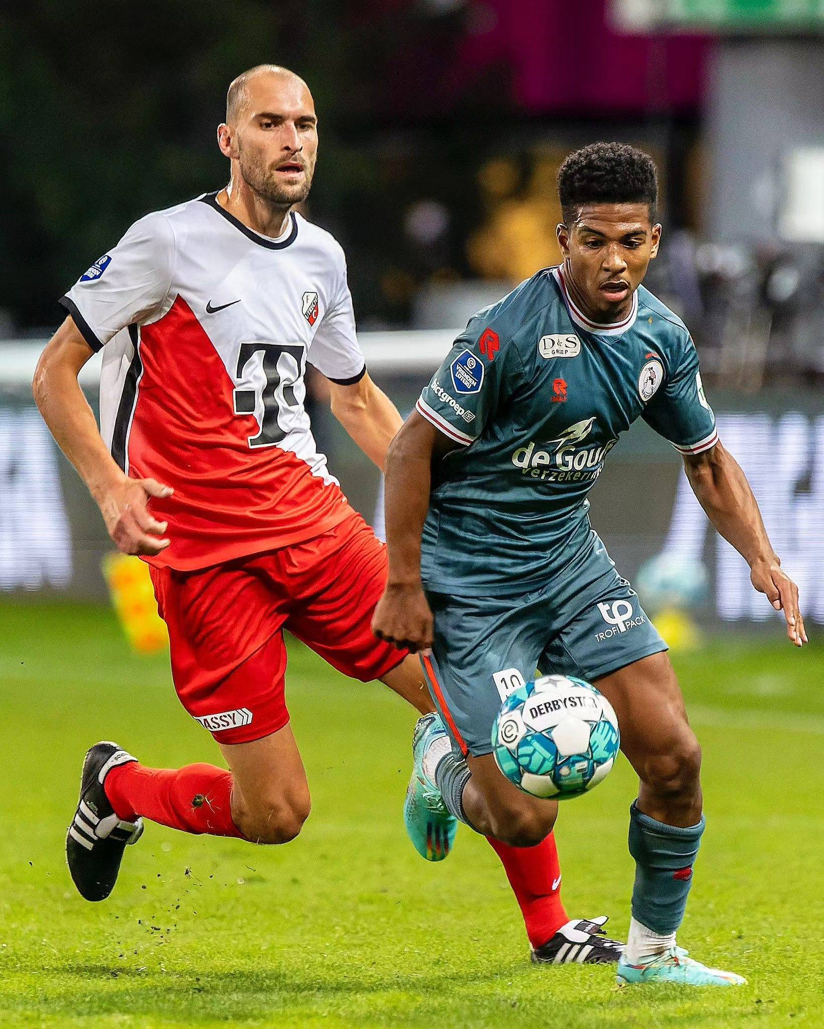 但却没有人 但却没有人