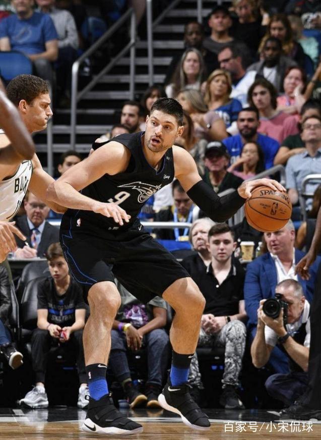 配球权让进 配球权让进