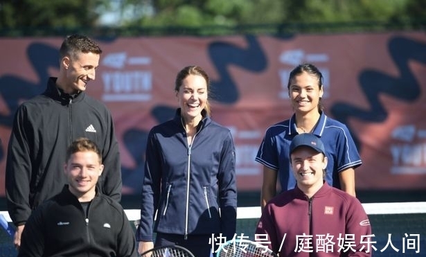 双方就展开 双方就展开